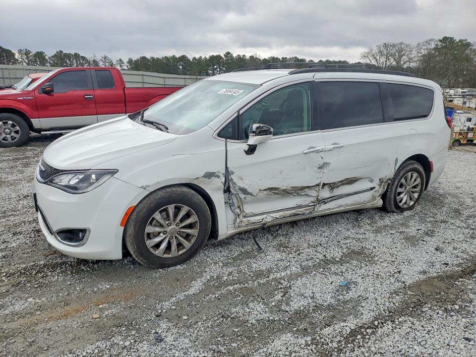 76994145 :رقم المزاد ، 2C4RC1BG8HR523699 vin ، 2017 Chrysler Pacifica مزاد بيع