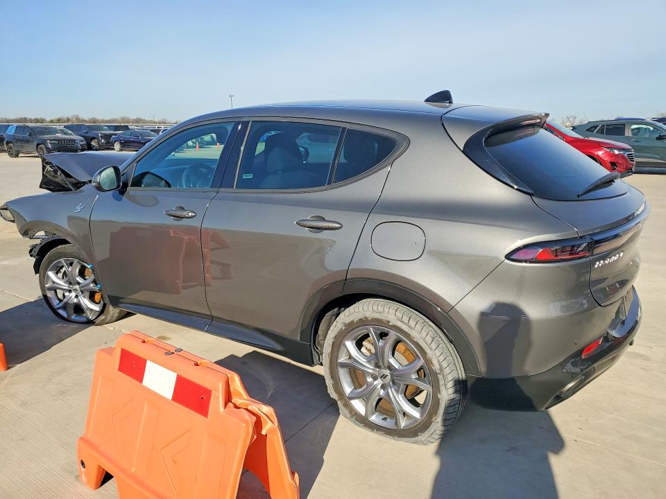 76265255 :رقم المزاد ، ZACPDFCW1R3A33013 vin ، 2024 Dodge Hornet مزاد بيع