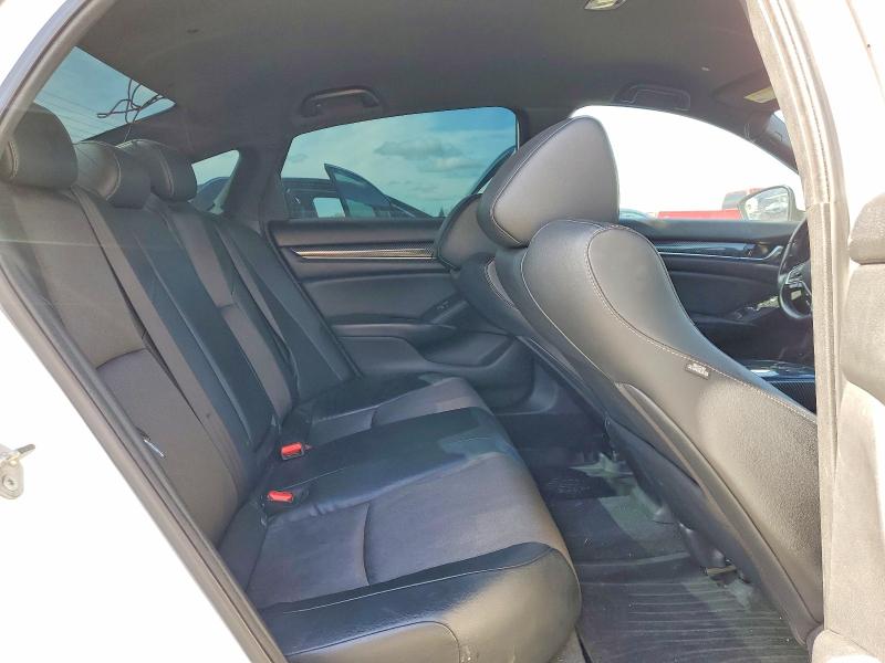 2018 Honda Accord მანქანა იყიდება აუქციონზე, vin: 1HGCV1F34JA221328, აუქციონის ნომერი: 78529235