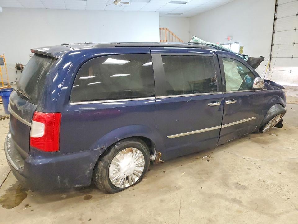 75253035 :رقم المزاد ، 2C4RC1CG9FR589528 vin ، 2015 Chrysler Town & Country مزاد بيع