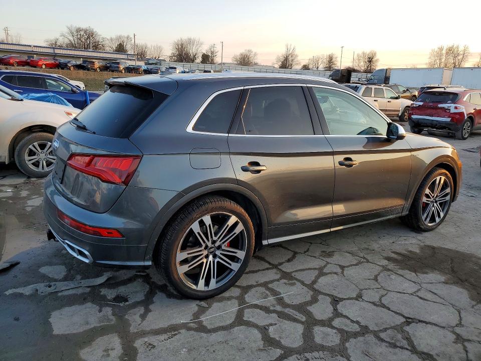 Aukcja sprzedaży 2018 Audi Sq5, vin: WA1A4AFY2J2094474, numer aukcji: 77021895
