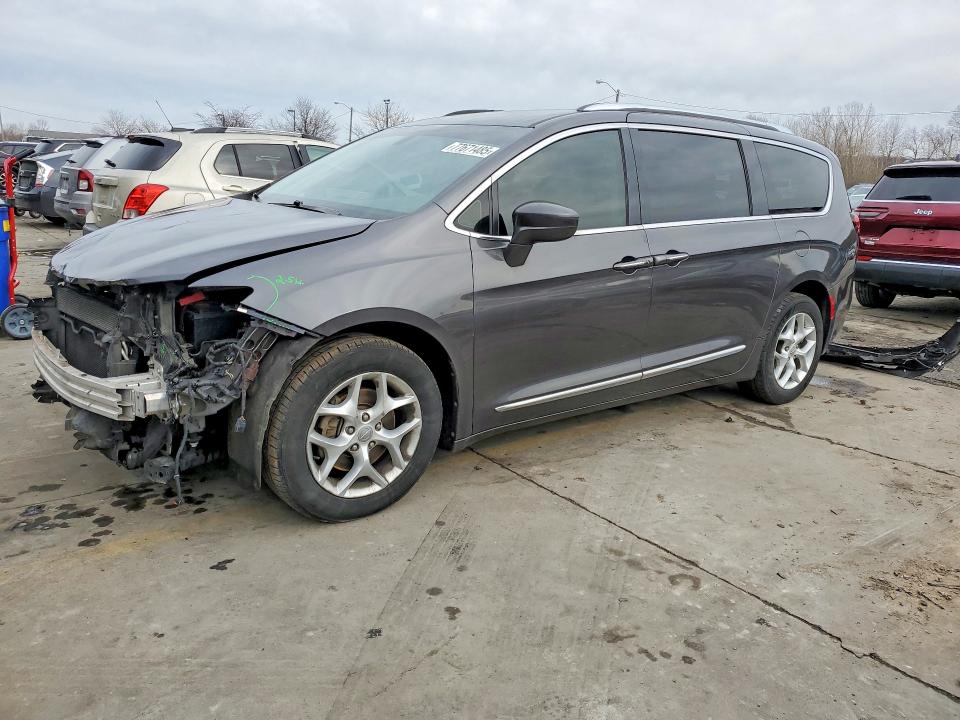 77671485 :رقم المزاد ، 2C4RC1EG7HR518800 vin ، 2017 Chrysler Pacifica مزاد بيع