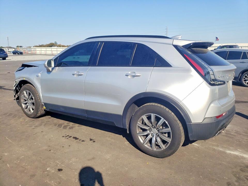 49032426 :رقم المزاد ، 1GYFZER49LF152213 vin ، 2020 Cadillac Xt4 مزاد بيع