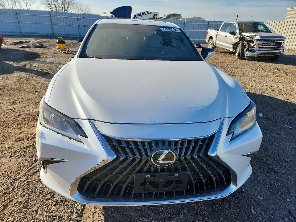 Продажа на аукционе авто 2025 Lexus Es, vin: 58ADZ1B13SU214032, номер лота: 77112035