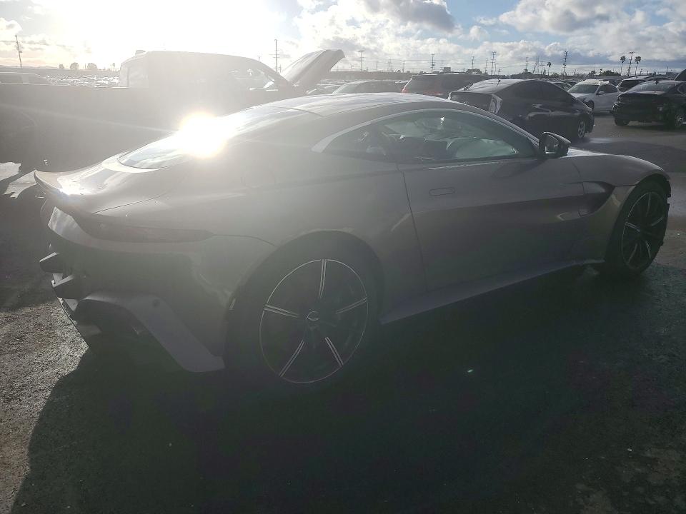 77603865 :رقم المزاد ، SCFSMGAW4LGN03875 vin ، 2020 Aston Martin Vantage مزاد بيع