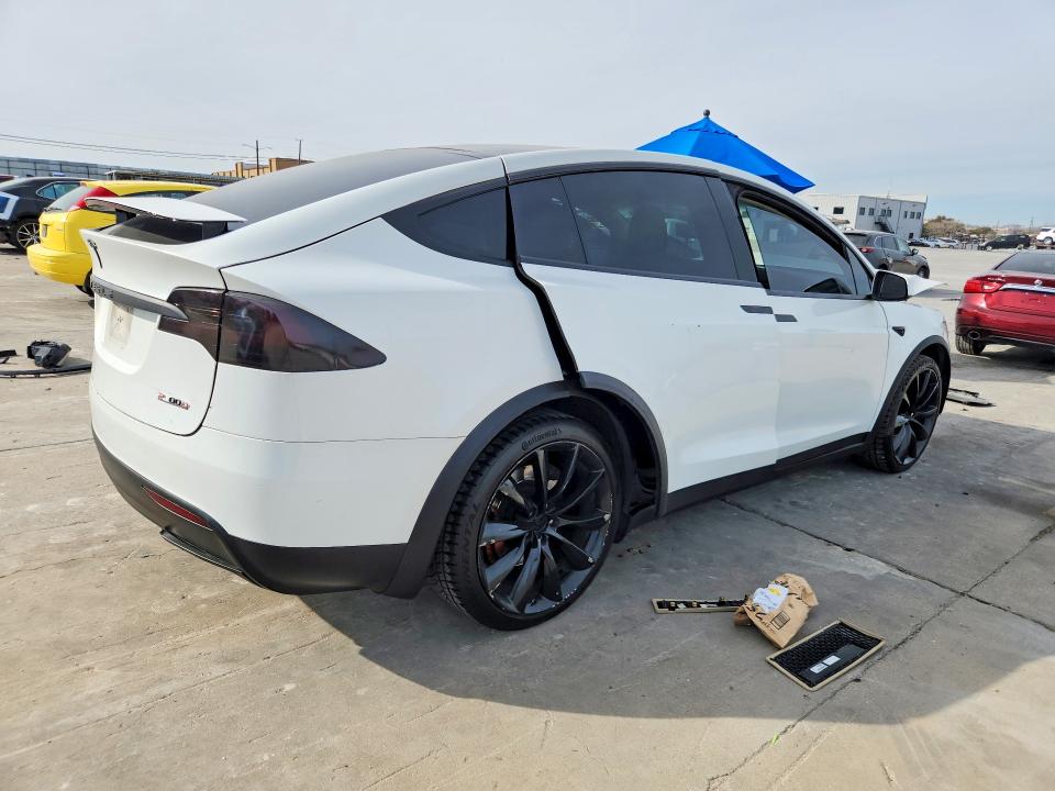 75968185 :رقم المزاد ، 5YJXCBE47HF051876 vin ، 2017 Tesla Model X مزاد بيع
