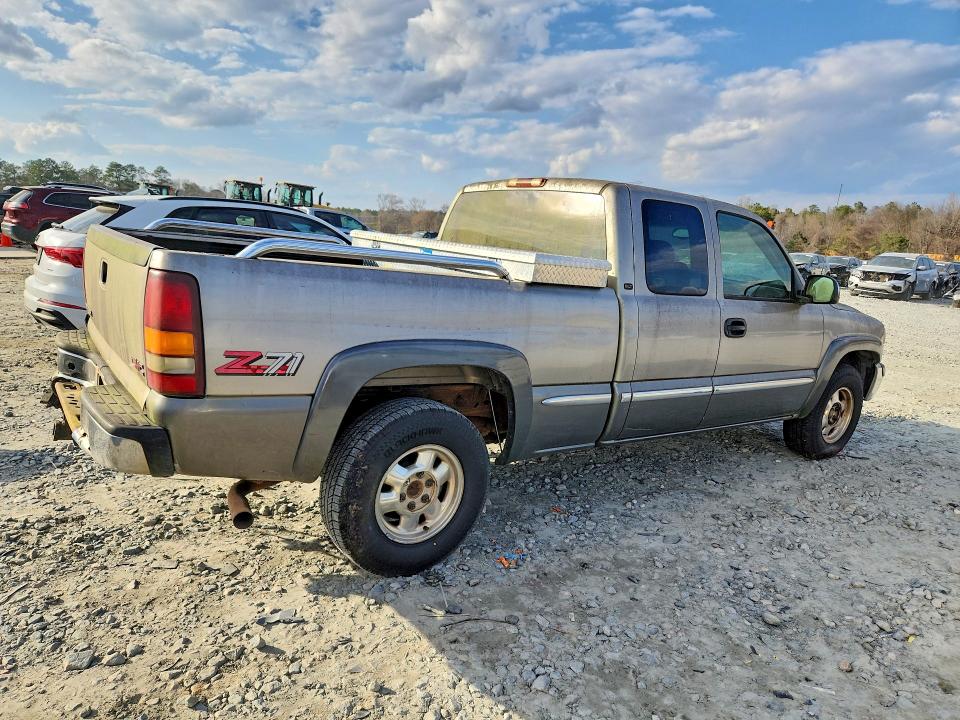 77824015 :رقم المزاد ، 2GTEK19T3Y1226889 vin ، 2000 Gmc New Sierra مزاد بيع