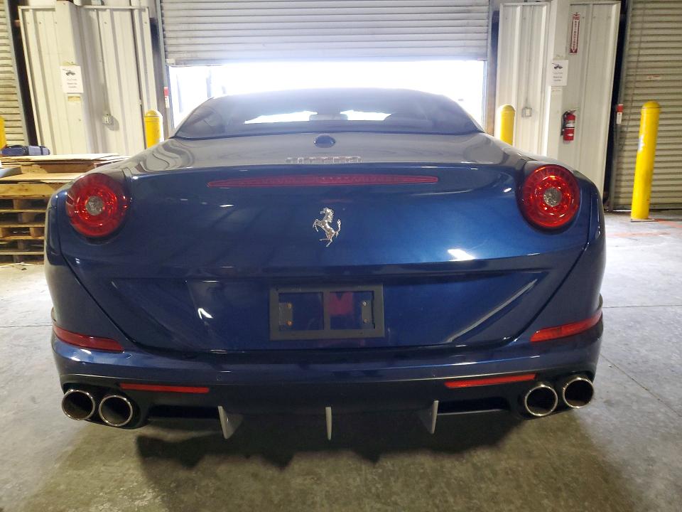 75048025 :رقم المزاد ، ZFF77XJA4H0226114 vin ، 2017 Ferrari California T مزاد بيع