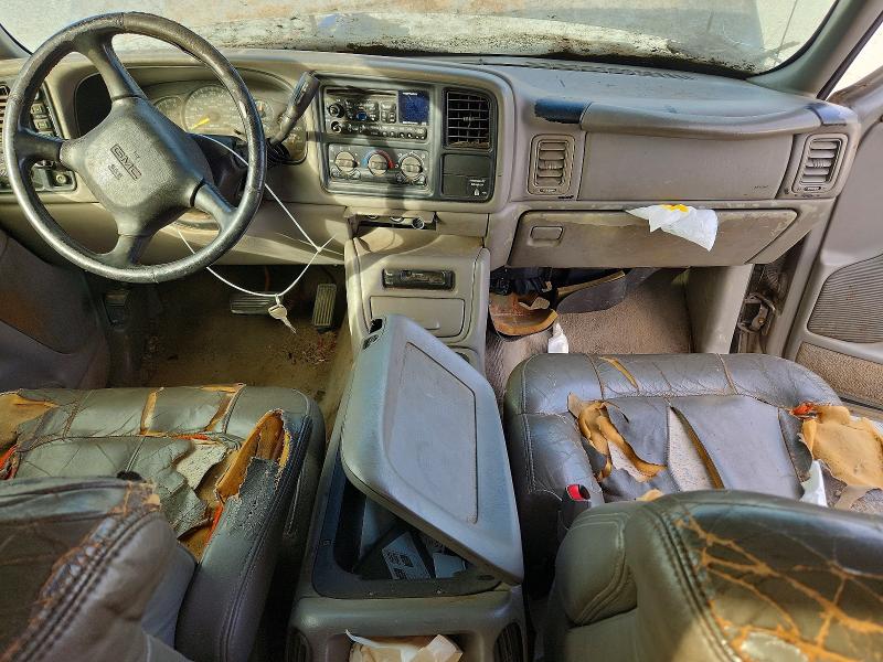 77824015 :رقم المزاد ، 2GTEK19T3Y1226889 vin ، 2000 Gmc New Sierra مزاد بيع