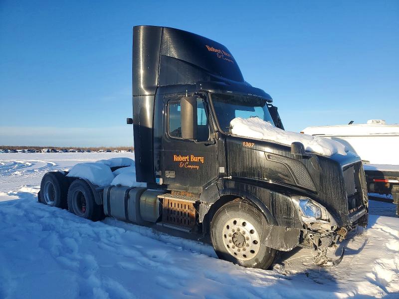 Продажа на аукционе авто 2016 Volvo Vn, vin: 4V4NC9EG4GN935689, номер лота: 56499866