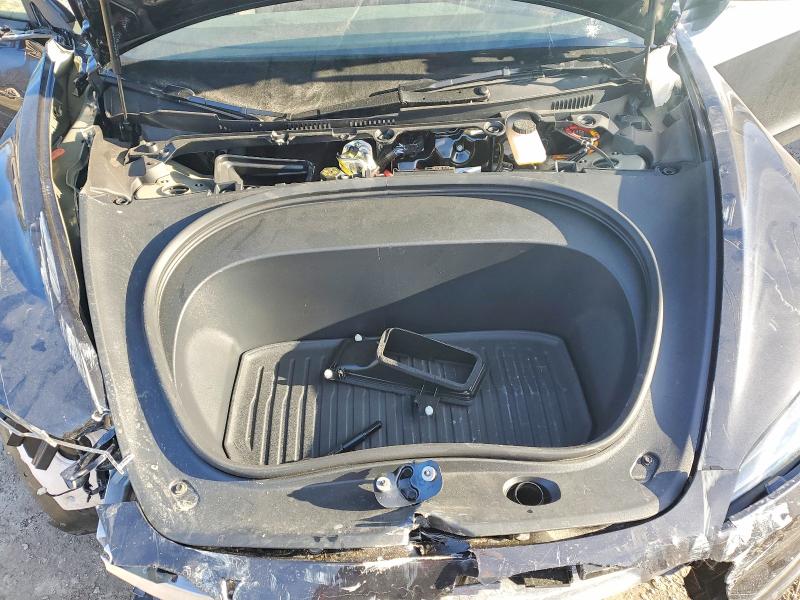 2025 Tesla Model 3 მანქანა იყიდება აუქციონზე, vin: 5YJ3E1EA8SF065124, აუქციონის ნომერი: 75815915
