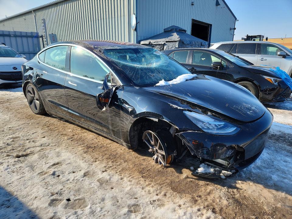 79271945 :رقم المزاد ، 5YJ3E1EB2KF214121 vin ، 2019 Tesla Model 3 مزاد بيع