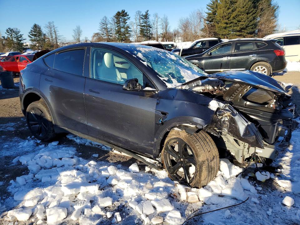 Продаж на аукціоні авто 2026 Tesla Model Y, vin: 7SAYGDEE8TA460474, номер лоту: 73248475
