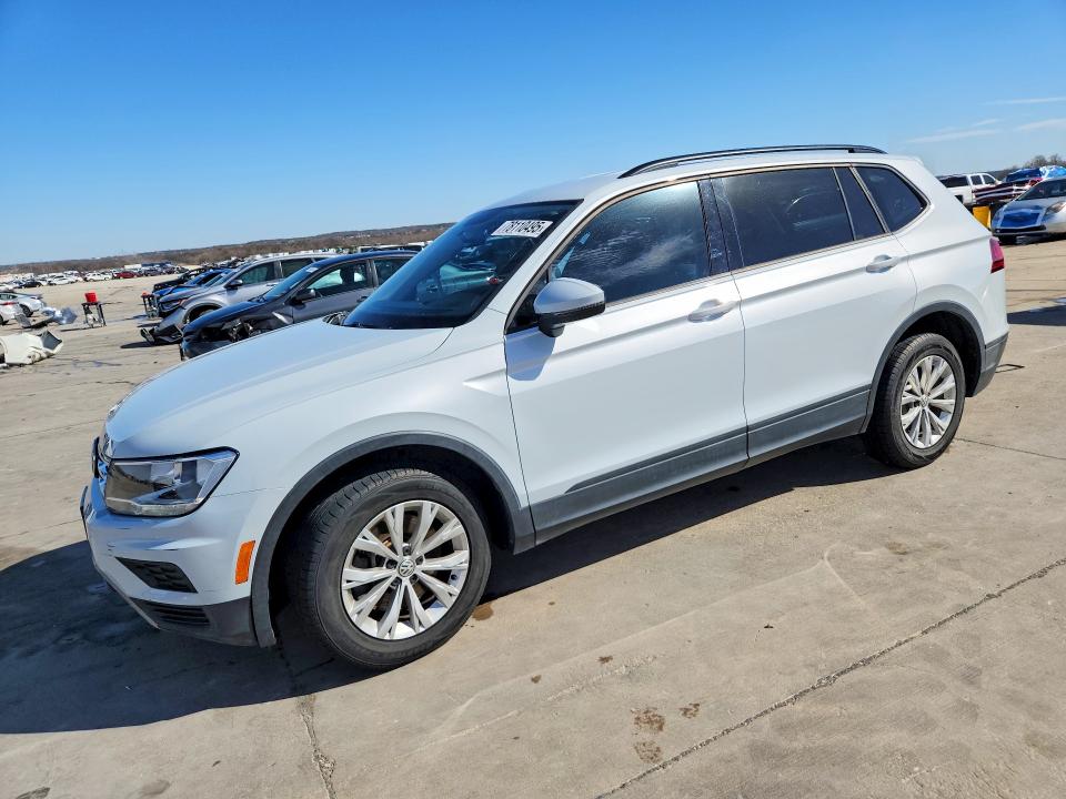 78110495 :رقم المزاد ، 3VV1B7AXXJM123792 vin ، 2018 Volkswagen Tiguan مزاد بيع