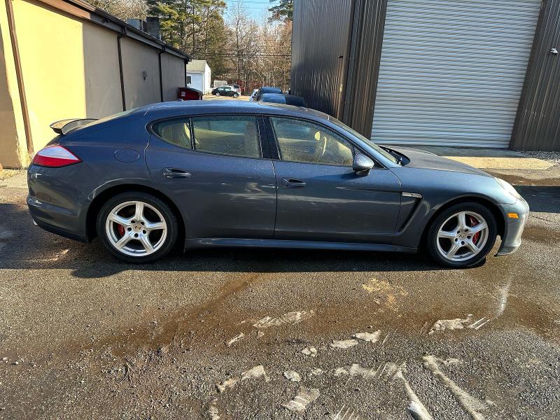 78409465 :رقم المزاد ، WP0AA2A77DL010215 vin ، 2013 Porsche Panamera مزاد بيع