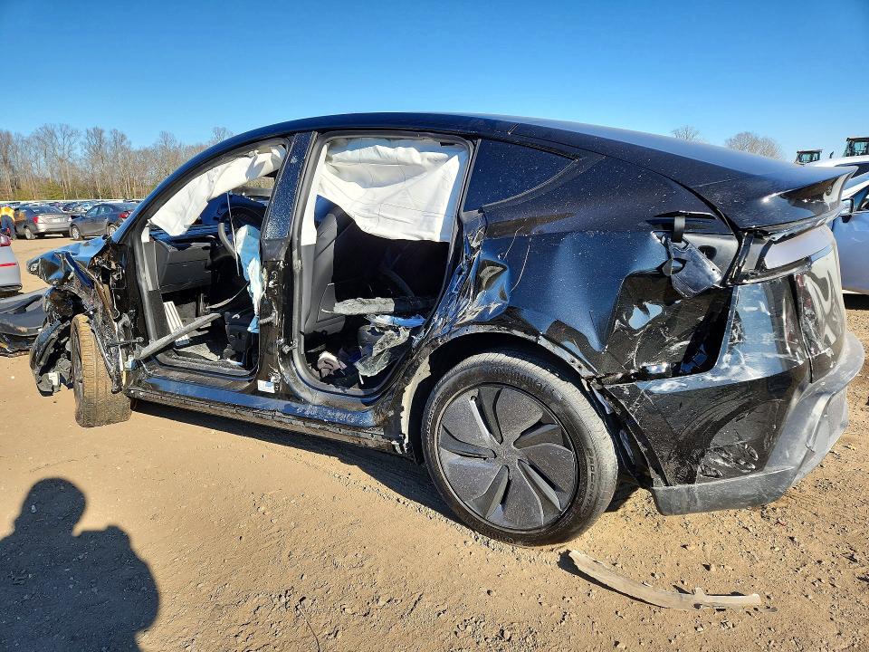 2026 Tesla Model Y მანქანა იყიდება აუქციონზე, vin: 7SAYGDEEXTF447387, აუქციონის ნომერი: 77444155