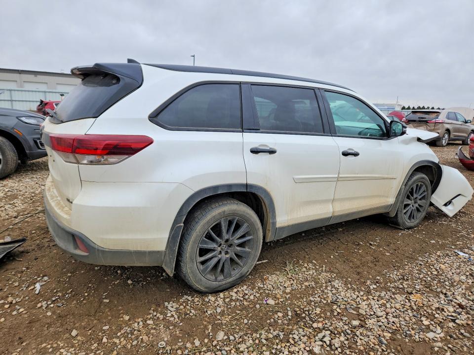 2019 Toyota Highlander მანქანა იყიდება აუქციონზე, vin: 5TDJZRFH4KS970185, აუქციონის ნომერი: 76344495