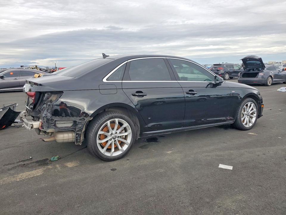 2019 Audi A4 მანქანა იყიდება აუქციონზე, vin: WAUENAF44KA117713, აუქციონის ნომერი: 77575345