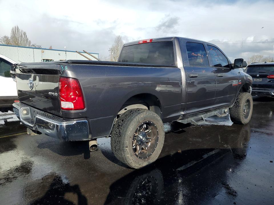 77773535 :رقم المزاد ، 3C6UR5CLXGG119388 vin ، 2016 Ram 2500 مزاد بيع