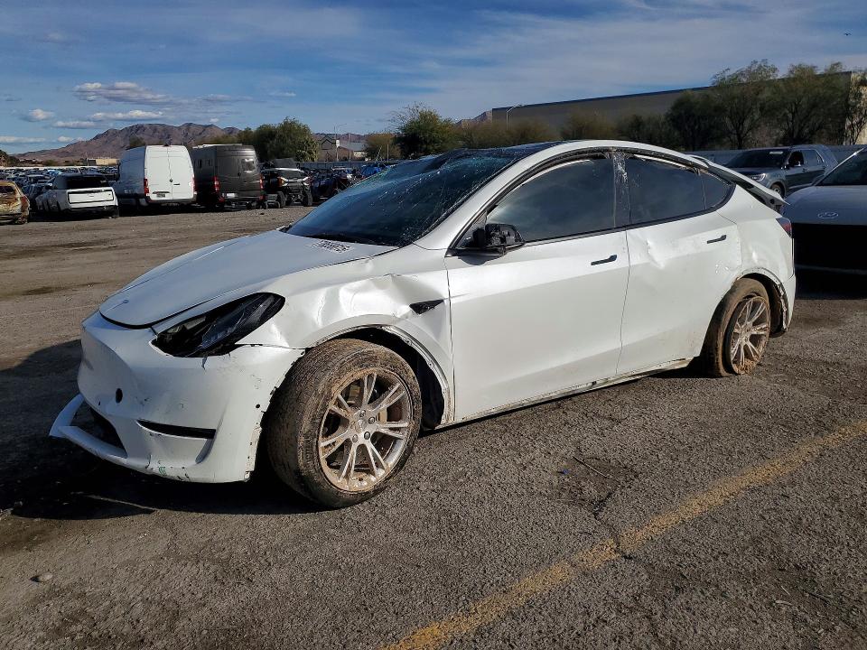 78558815 :رقم المزاد ، 7SAYGDEE0NF341968 vin ، 2022 Tesla Model Y مزاد بيع