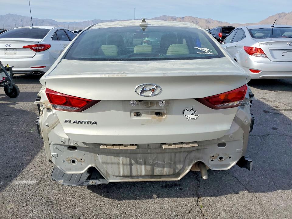 Продажа на аукционе авто 2017 Hyundai Elantra, vin: KMHD84LF2HU425298, номер лота: 79024495