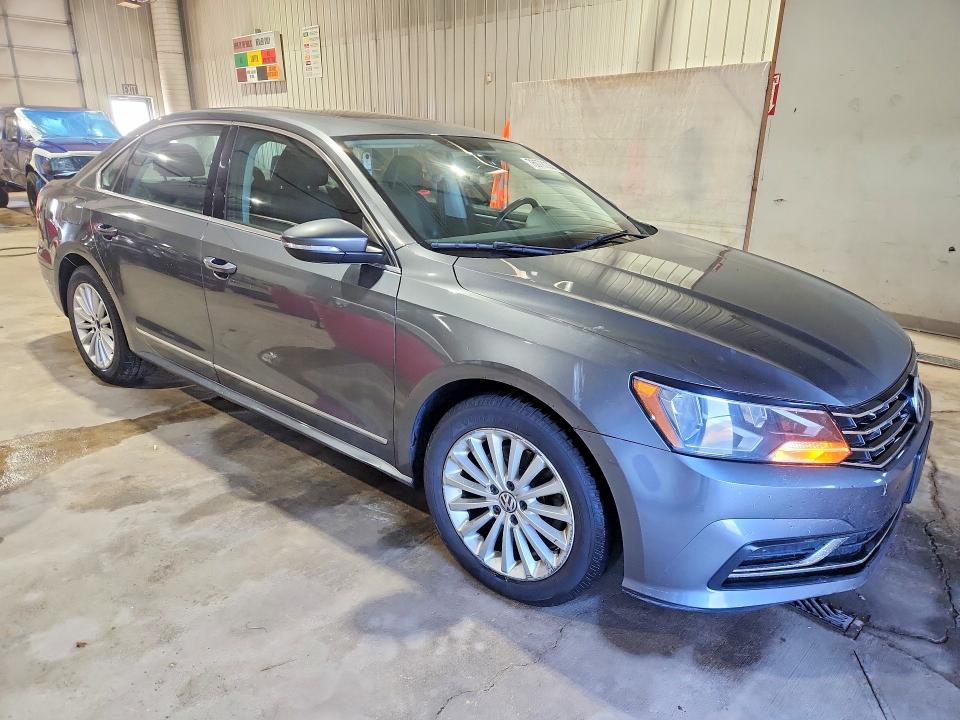 76078235 :رقم المزاد ، 1VWBT7A35GC025841 vin ، 2016 Volkswagen Passat Se مزاد بيع