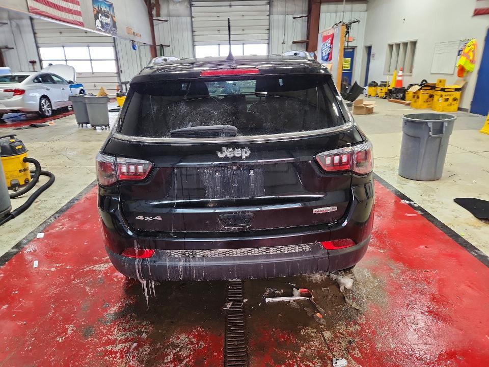Продажа на аукционе авто 2022 Jeep Compass, vin: 3C4NJDFB3NT149659, номер лота: 76135505