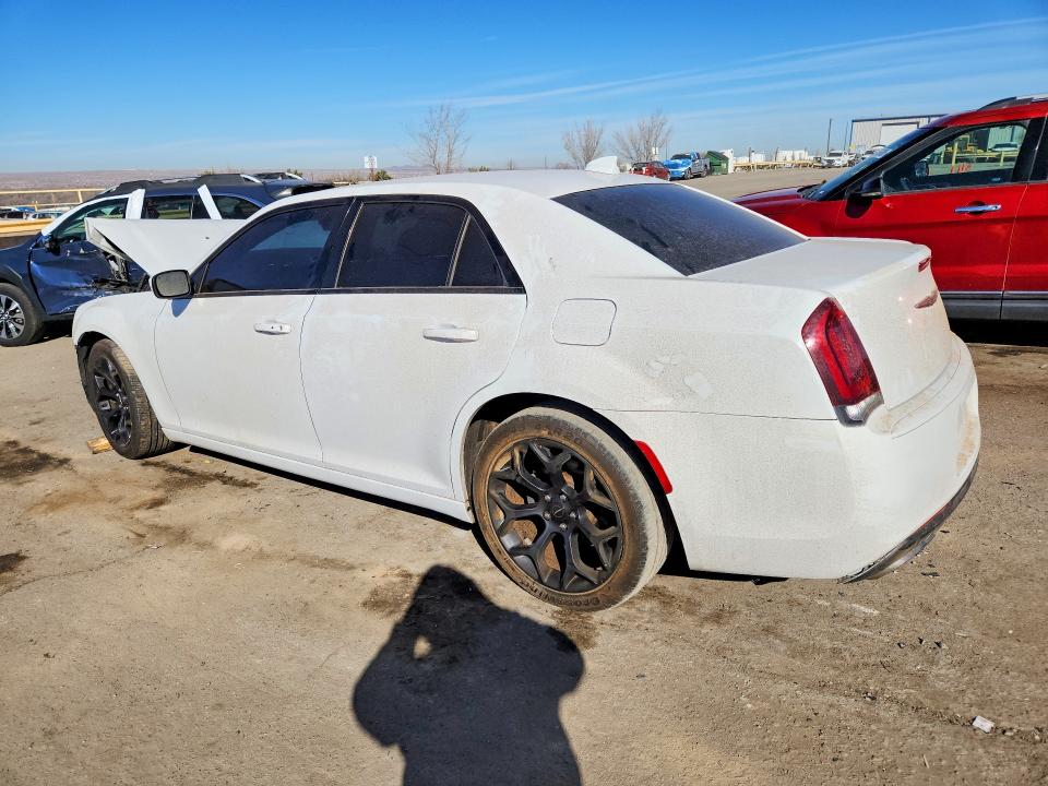 Продаж на аукціоні авто 2019 Chrysler 300, vin: 2C3CCABG0KH639874, номер лоту: 75993655