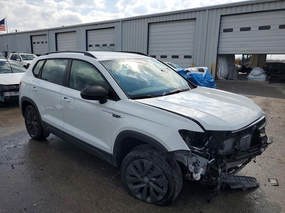 2024 Volkswagen Taos მანქანა იყიდება აუქციონზე, vin: 3VV5X7B22RM085315, აუქციონის ნომერი: 77779035