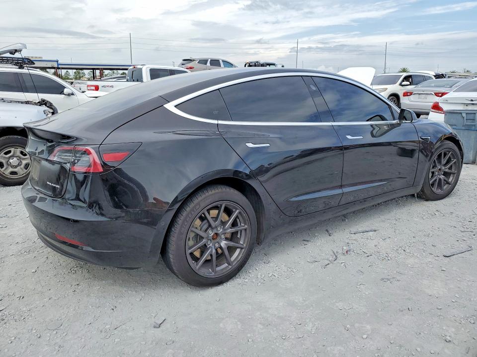 Продаж на аукціоні авто 2018 Tesla Model 3, vin: 5YJ3E1EB9JF148620, номер лоту: 79163135