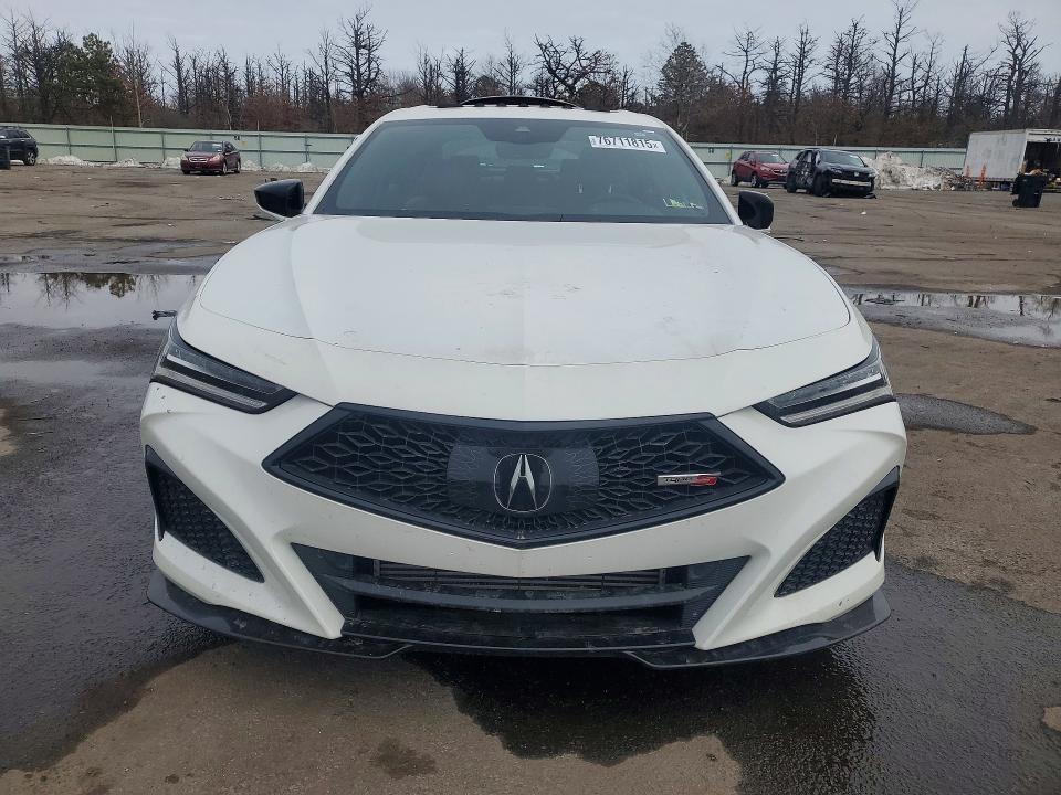 76711815 :رقم المزاد ، 19UUB7F07NA002391 vin ، 2022 Acura Tlx مزاد بيع