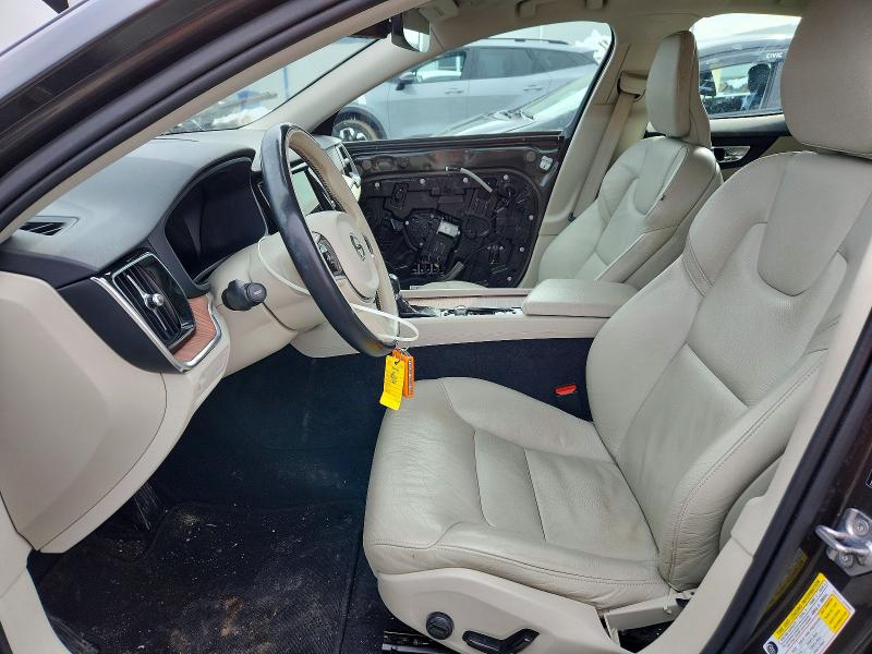 78510945 :رقم المزاد ، 7JR102FKXMG102364 vin ، 2021 Volvo S60 مزاد بيع
