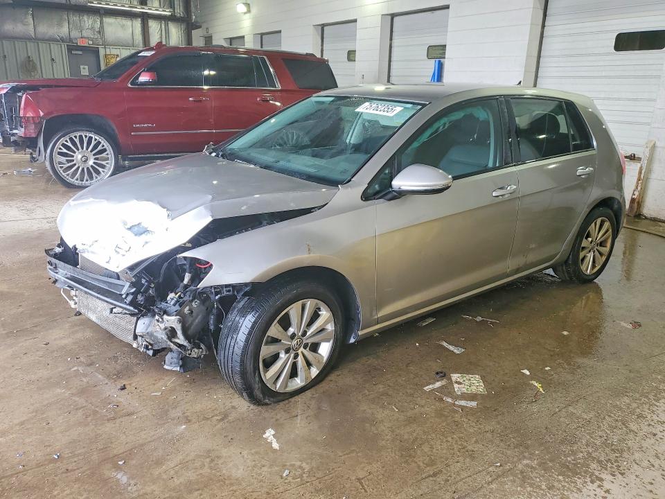 Продажа на аукционе авто 2015 Volkswagen Golf, vin: 3VW2A7AU5FM094511, номер лота: 75762355
