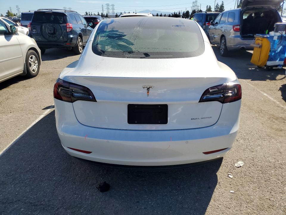 79098645 :رقم المزاد ، 5YJ3E1EB6NF180575 vin ، 2022 Tesla Model 3 مزاد بيع
