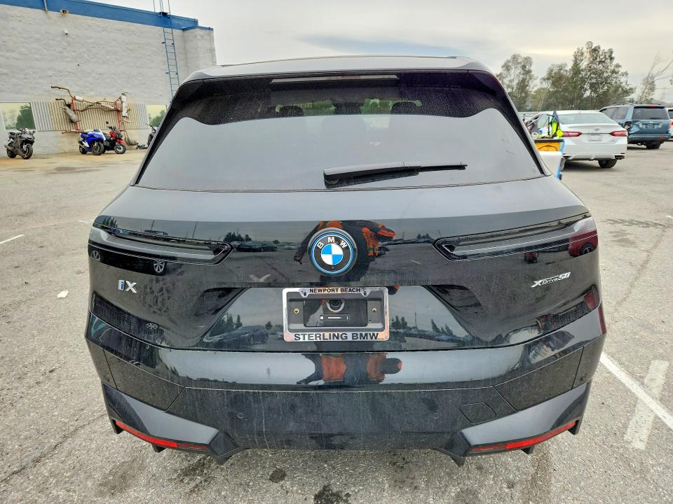 76761395 :رقم المزاد ، WB523CF05SCU38924 vin ، 2025 Bmw Ix مزاد بيع