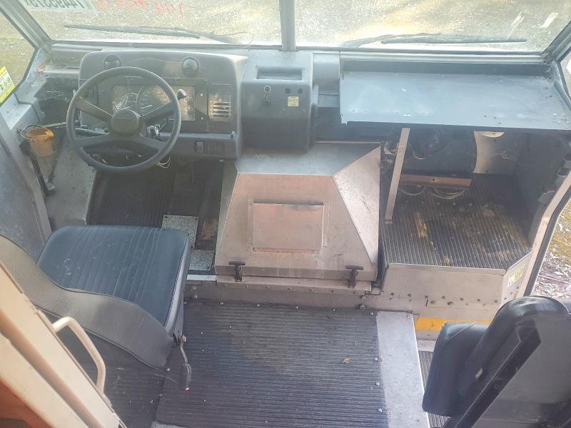 Aukcja sprzedaży 2001 Workhorse Custom Chassis Forward Control Chassis, vin: 5B4KP42Y613329435, numer aukcji: 74495375