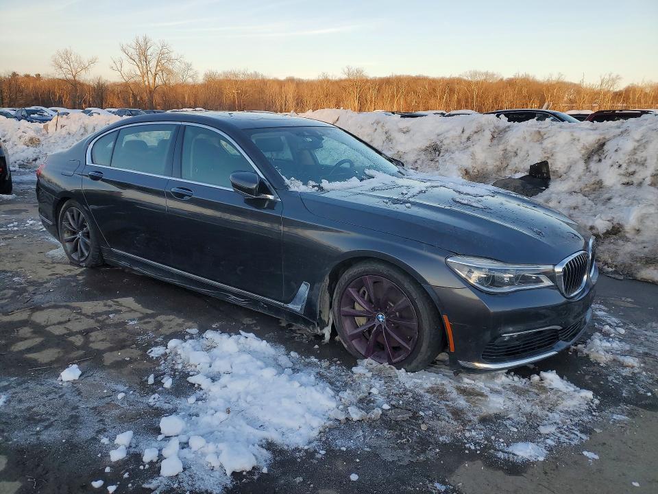 76284775 :رقم المزاد ، WBA7F2C56JG424465 vin ، 2018 Bmw 750 Xi مزاد بيع