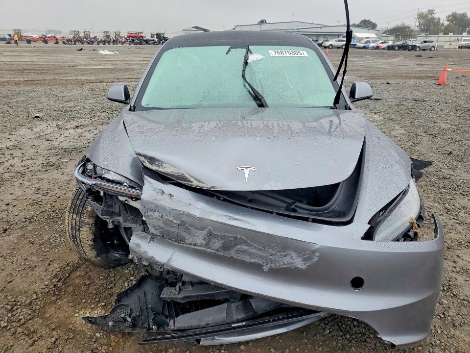 76875305 :رقم المزاد ، 5YJ3E1EBXSF910712 vin ، 2025 Tesla Model 3 مزاد بيع