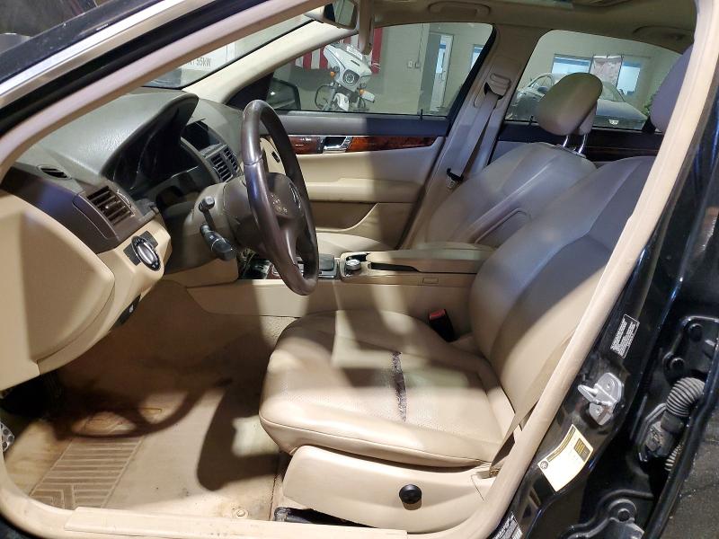 2010 Mercedes-benz C მანქანა იყიდება აუქციონზე, vin: WDDGF5EB2AR107011, აუქციონის ნომერი: 74140605