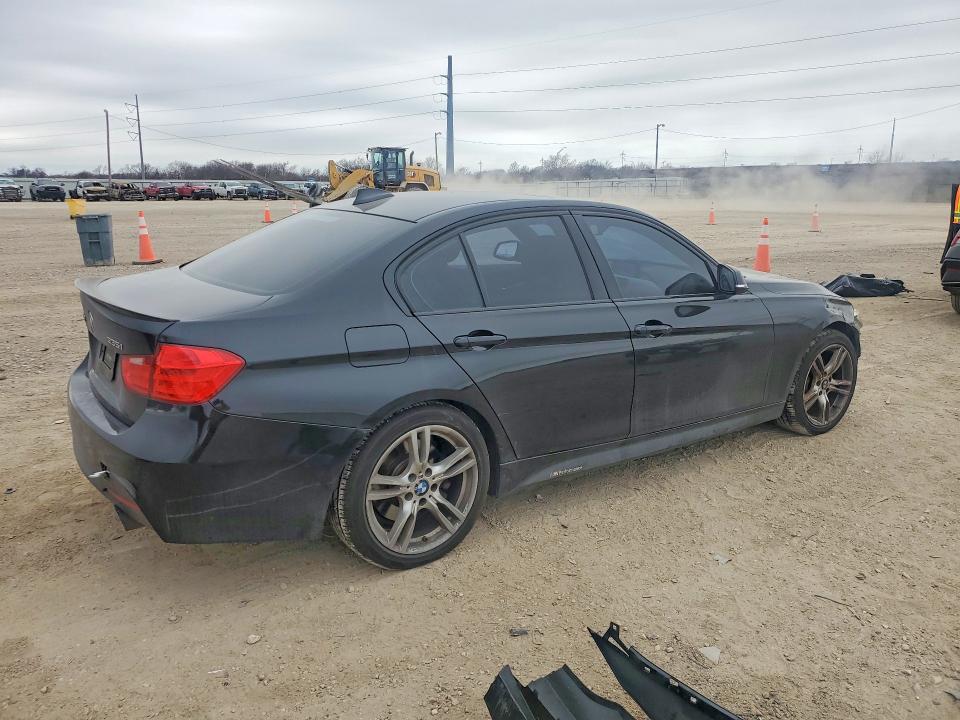 78327615 :رقم المزاد ، WBA3B9G55FNR93923 vin ، 2015 Bmw 335 مزاد بيع