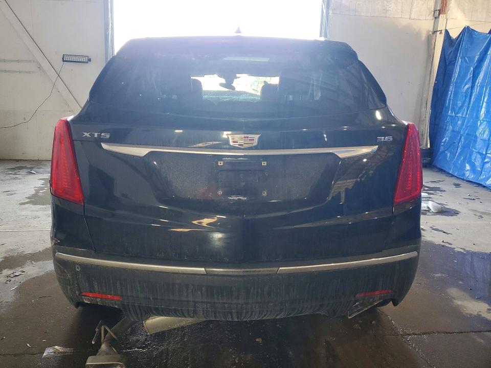 75156495 :رقم المزاد ، 1GYKNDRS8KZ169603 vin ، 2019 Cadillac Xt5 مزاد بيع