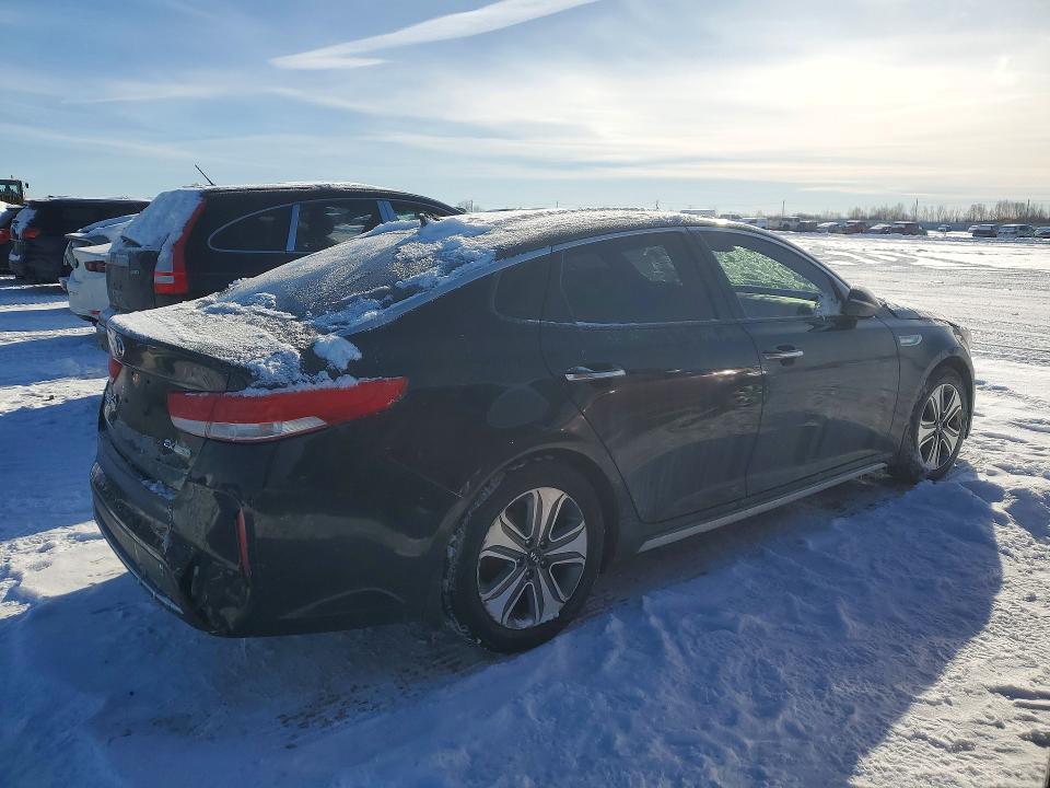 2017 Kia Optima Plu მანქანა იყიდება აუქციონზე, vin: KNAGV4LD8H5017291, აუქციონის ნომერი: 75595005