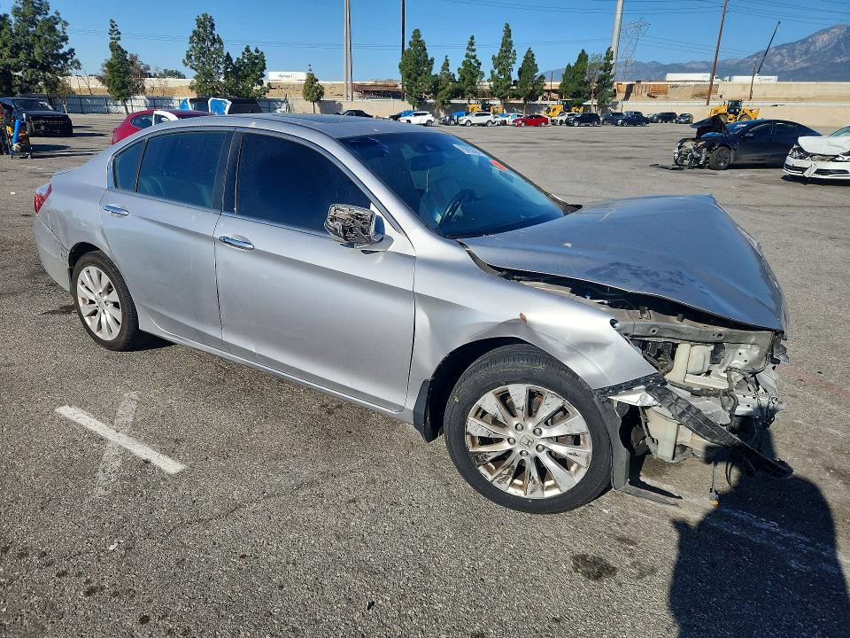 Продажа на аукционе авто 2014 Honda Accord, vin: 1HGCR3F8XEA011088, номер лота: 75693305