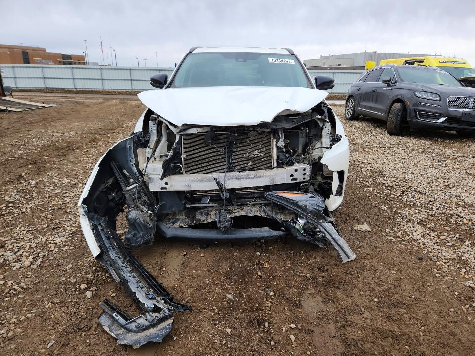 2019 Toyota Highlander მანქანა იყიდება აუქციონზე, vin: 5TDJZRFH4KS970185, აუქციონის ნომერი: 76344495