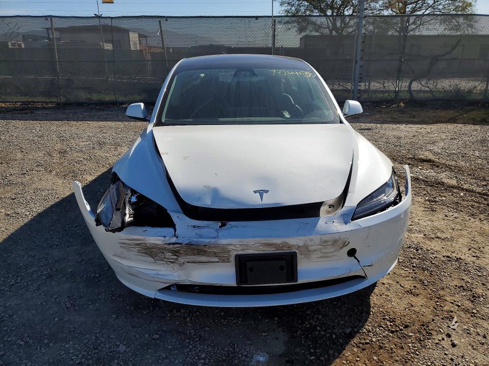 2025 Tesla Model 3 მანქანა იყიდება აუქციონზე, vin: 5YJ3E1EA4SF975496, აუქციონის ნომერი: 77244035