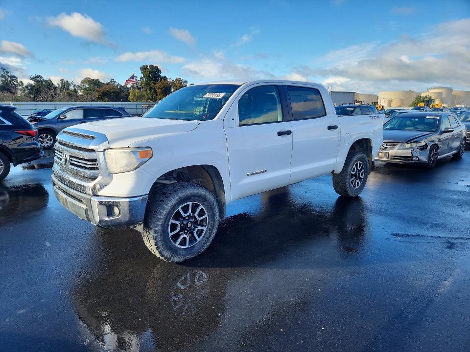 Продажа на аукционе авто 2016 Toyota Tundra, vin: 5TFEM5F19GX107282, номер лота: 77050195