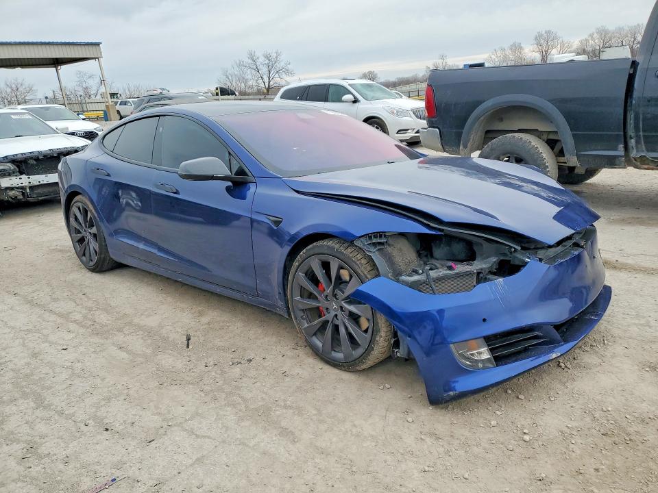 2018 Tesla Model S მანქანა იყიდება აუქციონზე, vin: 5YJSA1E44JF300182, აუქციონის ნომერი: 77900655