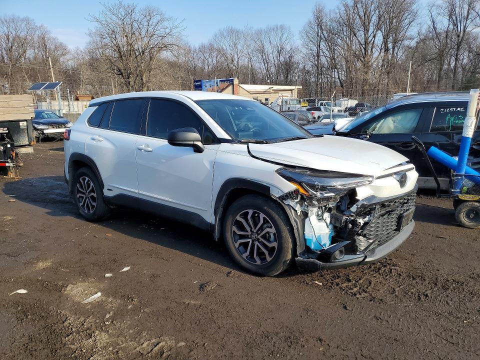 2024 Toyota Corolla Cross მანქანა იყიდება აუქციონზე, vin: 7MUFBABG0RV033732, აუქციონის ნომერი: 76820695