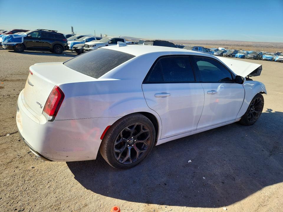 Продаж на аукціоні авто 2019 Chrysler 300, vin: 2C3CCABG0KH639874, номер лоту: 75993655