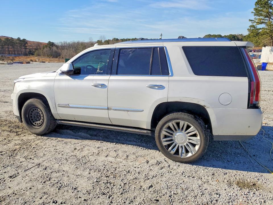 77145965 :رقم المزاد ، 1GYS4DKJ0JR185586 vin ، 2018 Cadillac Escalade مزاد بيع